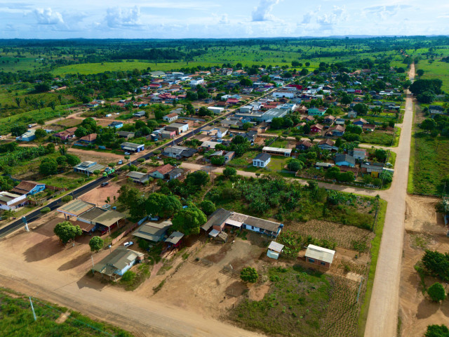 PALMARES DO OESTE RECEBE MICRO REVESTIMENTO NA PAVIMENTAÇÃO