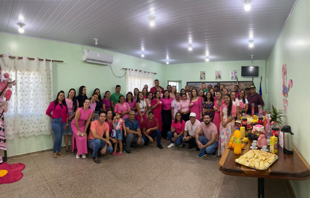 Prefeitura de Theobroma realiza “Café Rosa” em alusão ao Outubro Rosa